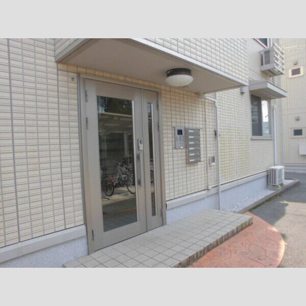 エントランス (エントランス)