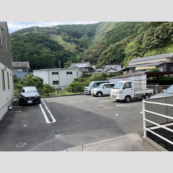 駐車場 (駐車場)
