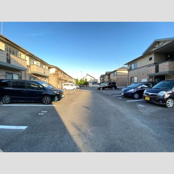 駐車場 (駐車場)