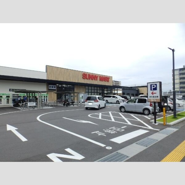 現地周辺 (サニーマート御座店(182m))