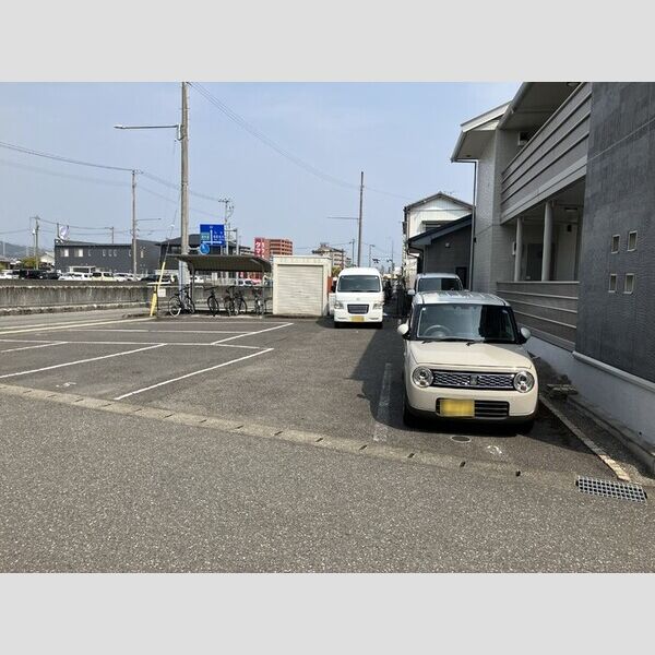 駐車場 (駐車場)