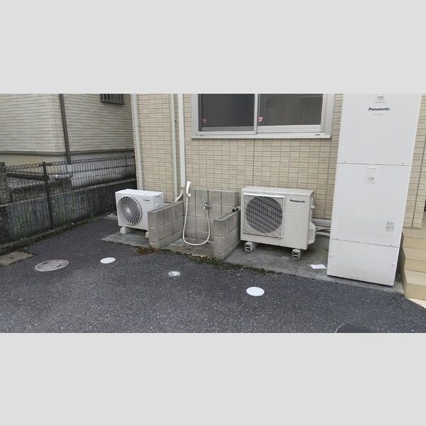 現地周辺 (ペット用足洗い場)