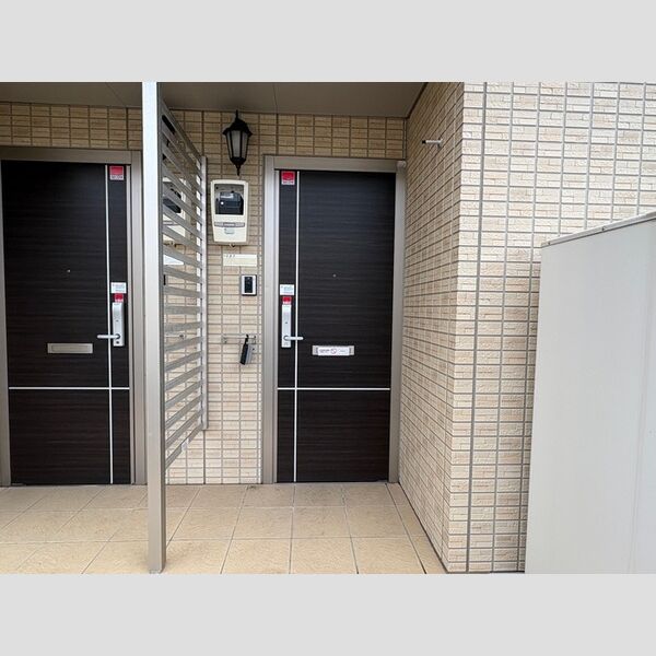 エントランス (玄関)