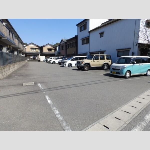 駐車場 (駐車場)