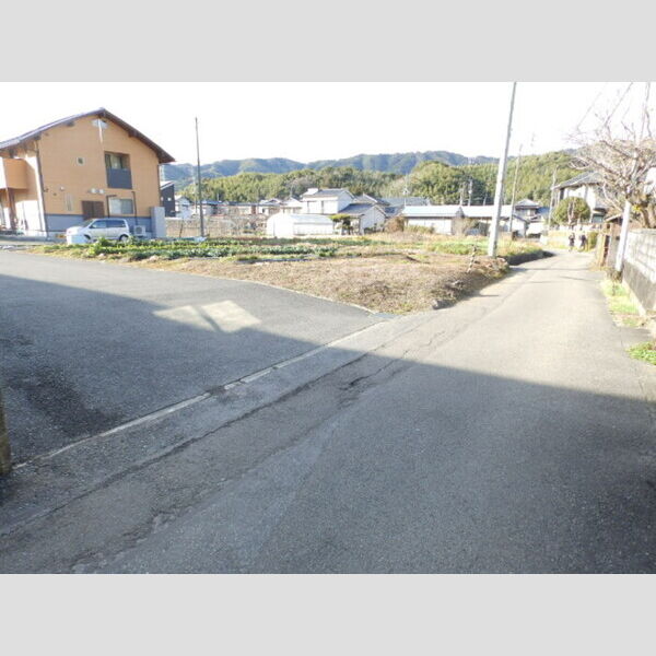 現地周辺 (前面道路)