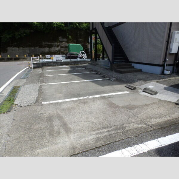 現地周辺 (駐車場)
