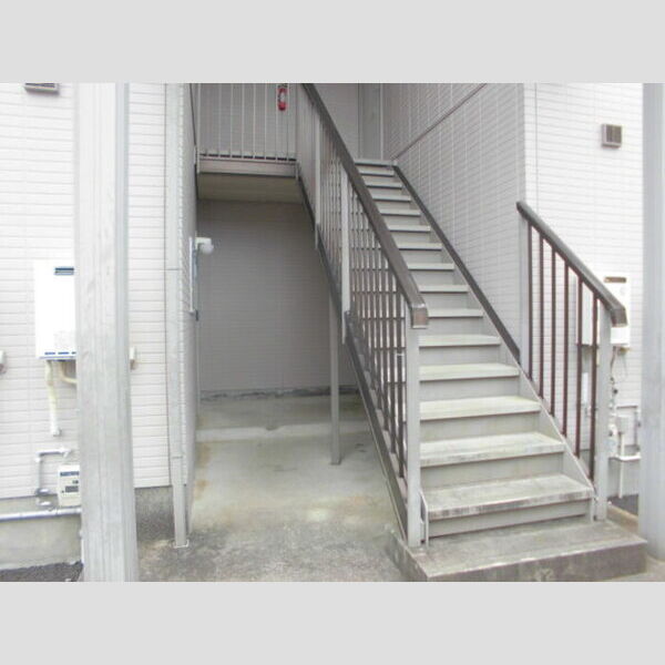 エントランス (エントランス)