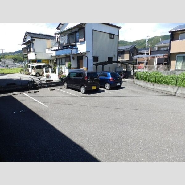 駐車場 (駐車場)