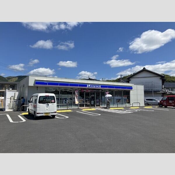 現地周辺 (ローソン高知中久万店(244m))