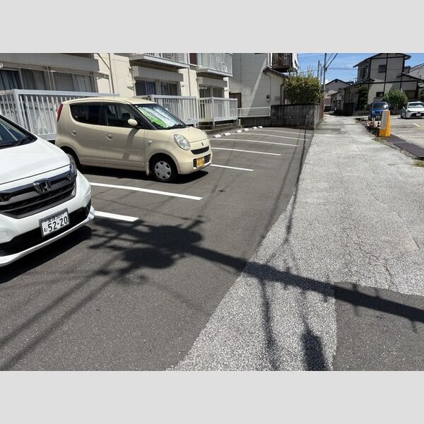 駐車場 (駐車場)