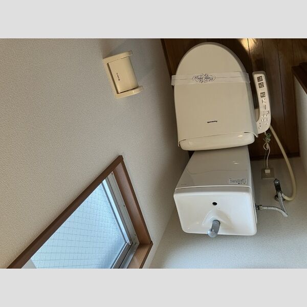 トイレ (温水洗浄暖房便座)