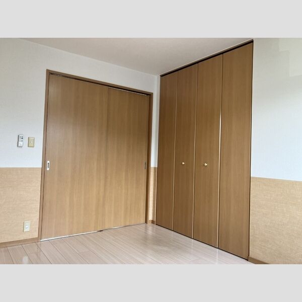 その他 (洋室)