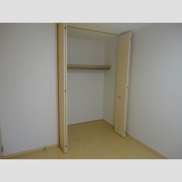 収納 (南洋室6帖収納)