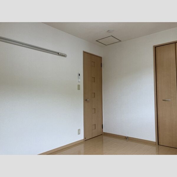 その他 (北側洋室)