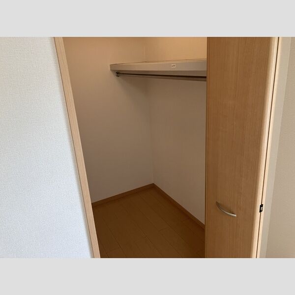 収納 (ウォークインクローゼット)