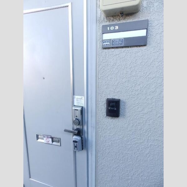 その他 (玄関ドア)