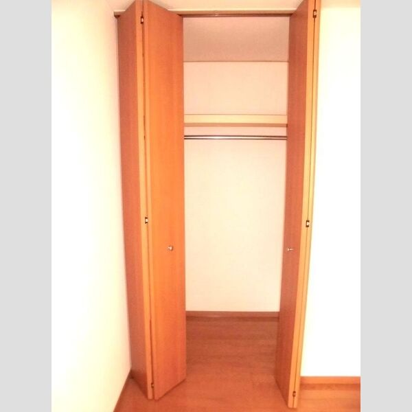 収納 (北洋室収納)