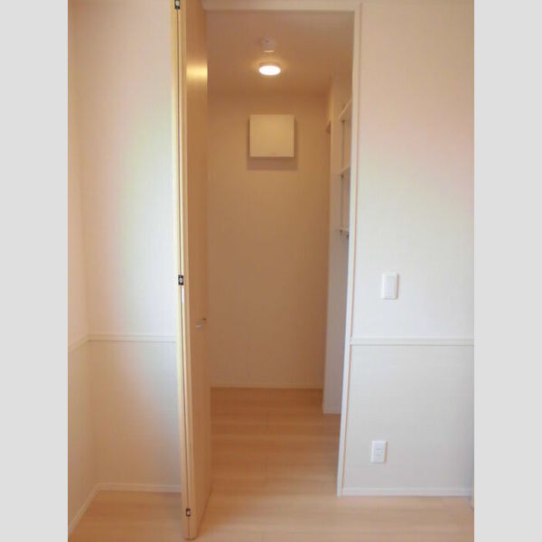 収納 (ウォークインクローゼット)