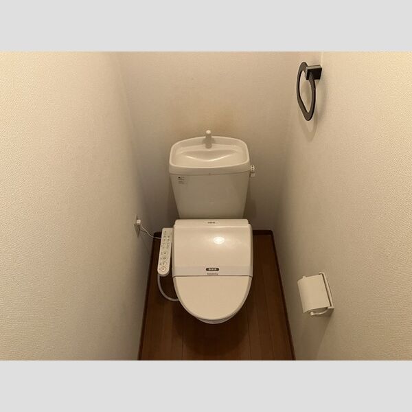 トイレ (温水洗浄暖房便座)