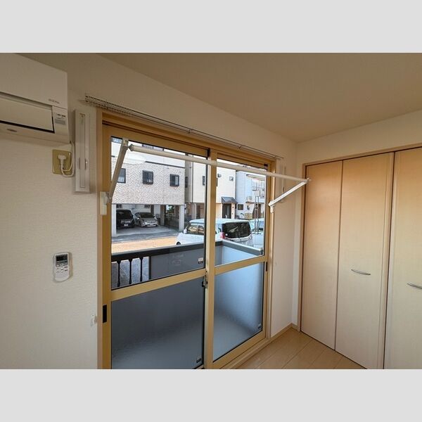 その他 (室内物干し)