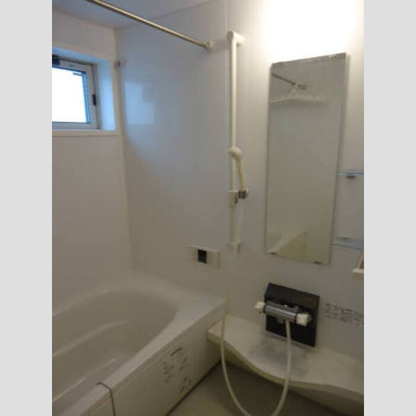 バス (302　浴室)