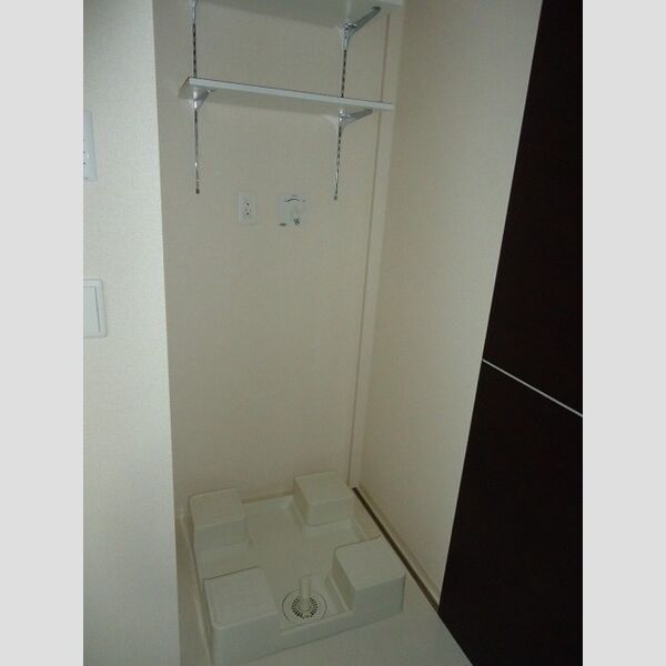 その他 (室内洗濯機置場)