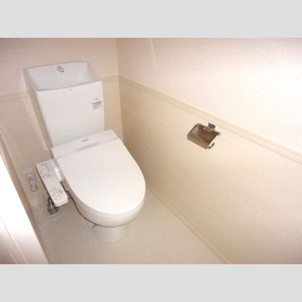 トイレ (温水洗浄暖房便座)