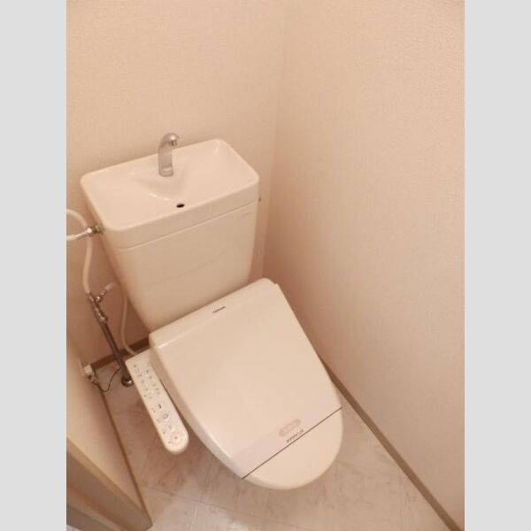 トイレ (トイレ(温水洗浄暖房便座))