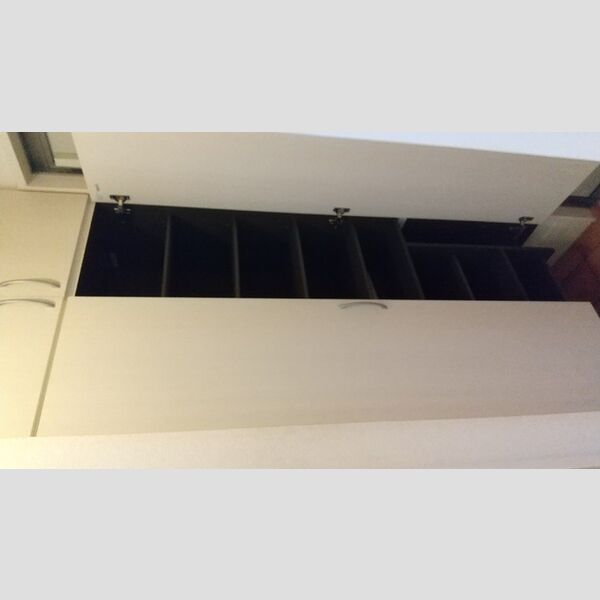 玄関 (シューズボックス)