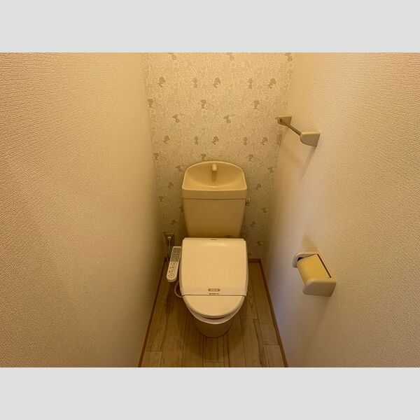 トイレ (温水洗浄暖房便座)