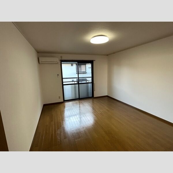 その他 (洋室西)