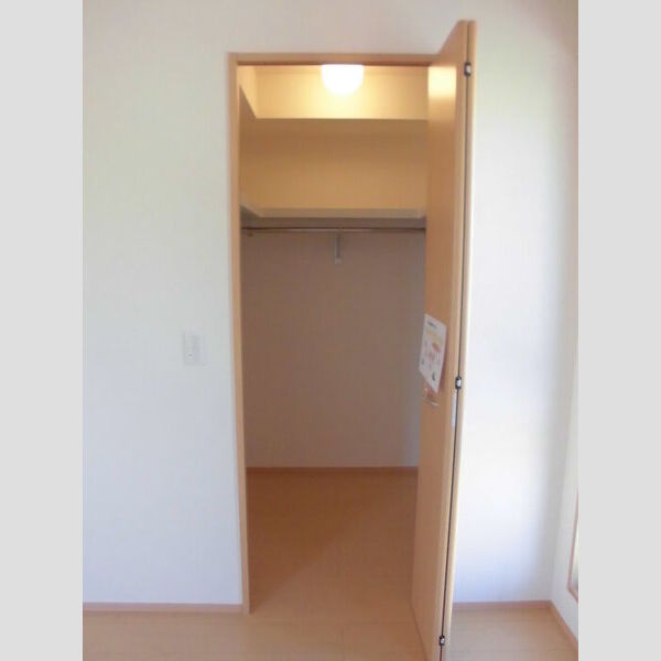 収納 (ウォークインクローゼット)