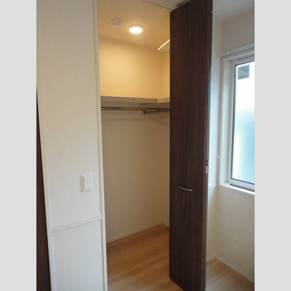 収納 (ウォークインクローゼット)