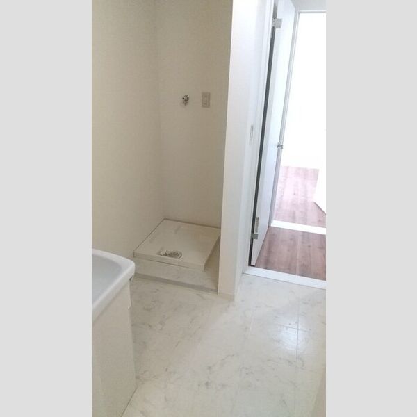 その他 (室内洗濯機置場)