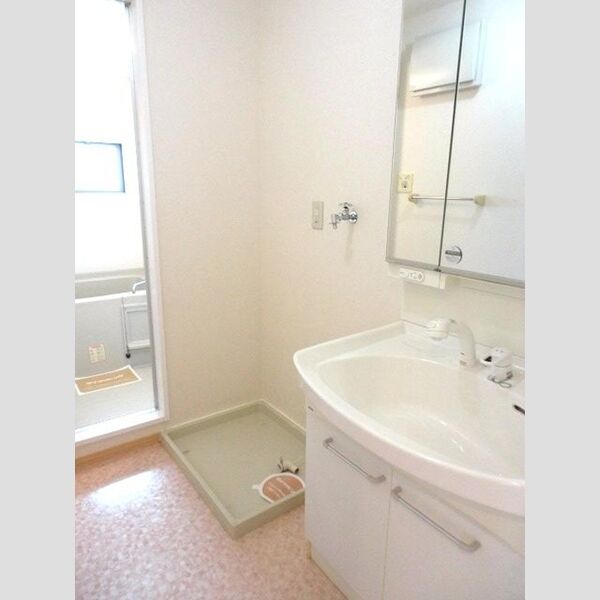 洗面所 (洗髪洗面化粧台)