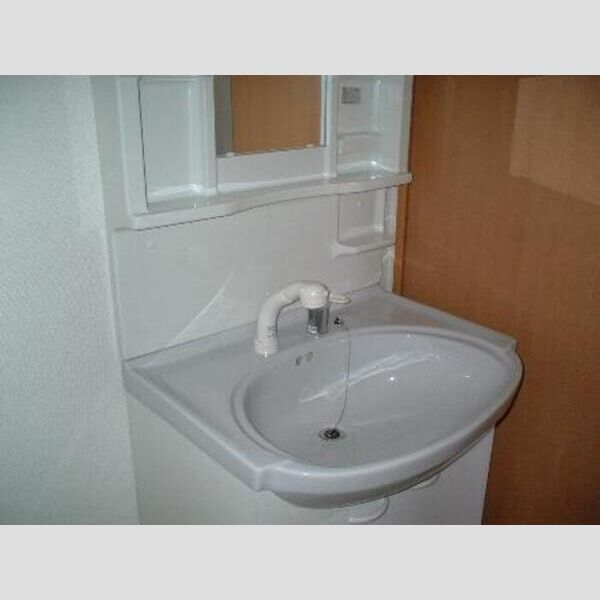 その他 (ロイヤル西御座203)