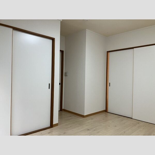 その他 (洋室)