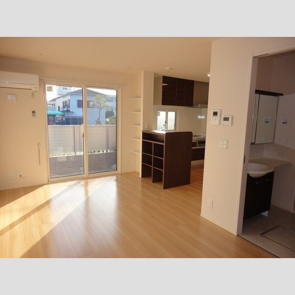 居室・リビング (リビングダイニングキッチン)