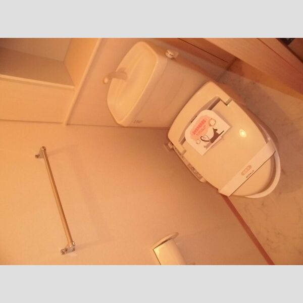 トイレ (温水洗浄暖房便座)