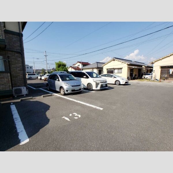 駐車場 (駐車場)