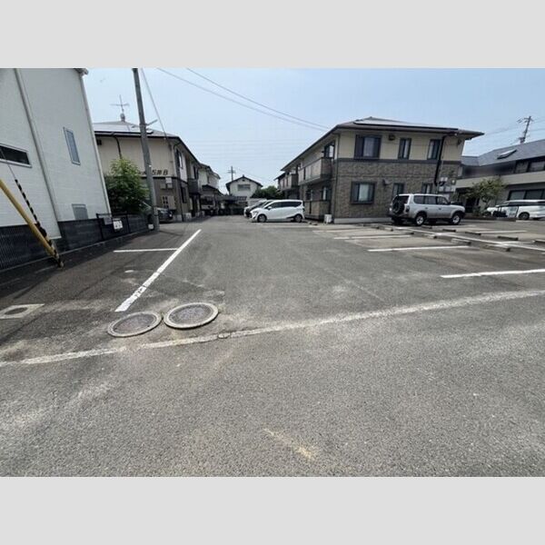 駐車場 (駐車場)