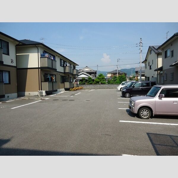 駐車場 (駐車場)