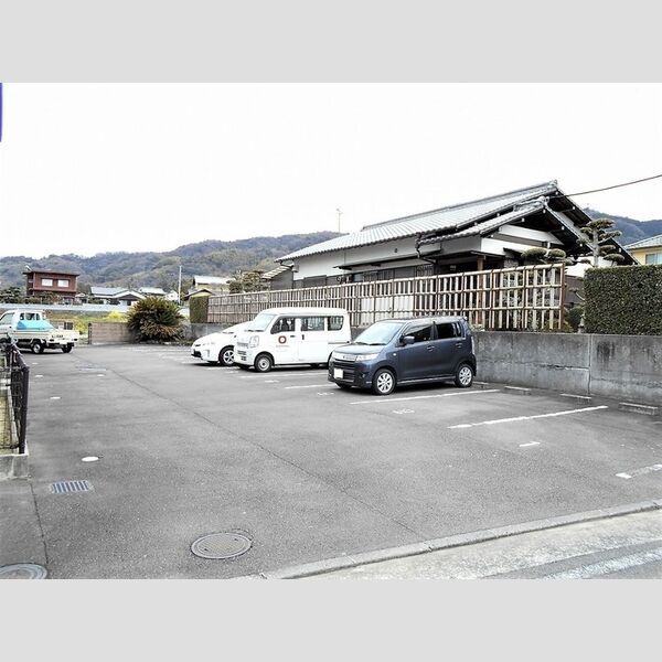 駐車場 (駐車場)