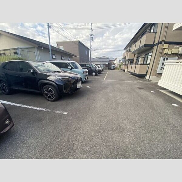 駐車場 (駐車場)