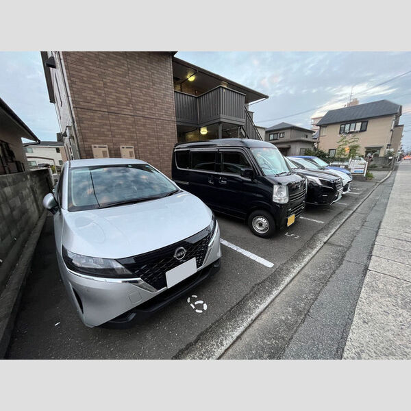 駐車場 (駐車場)