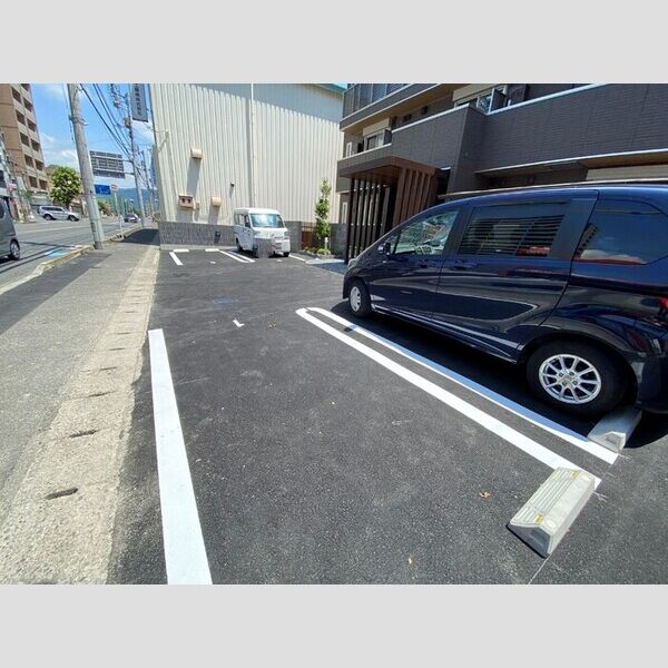 駐車場 (駐車場)