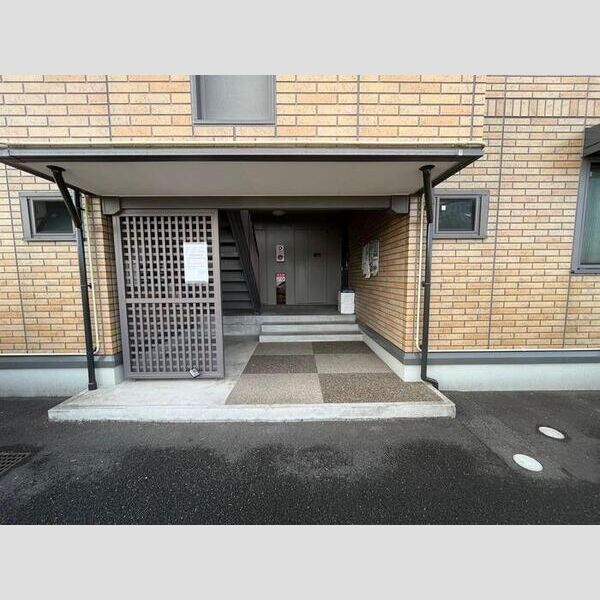 エントランス (エントランス)