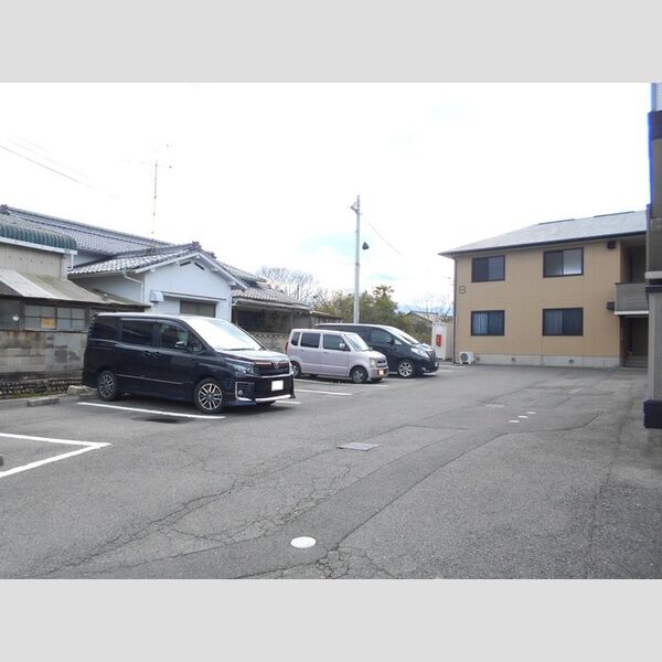 駐車場 (駐車場)