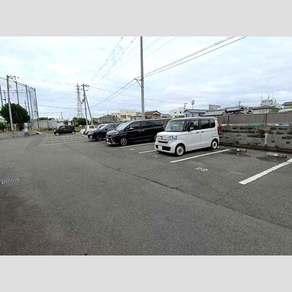 駐車場 (駐車場)