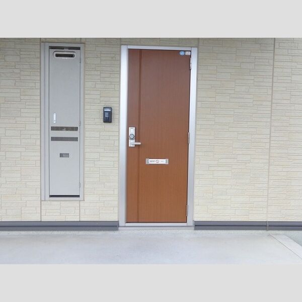 エントランス (玄関)